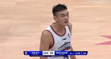 毫无征兆地爆发！焦健两度调侃终于被打脸，北京男篮真的回来了